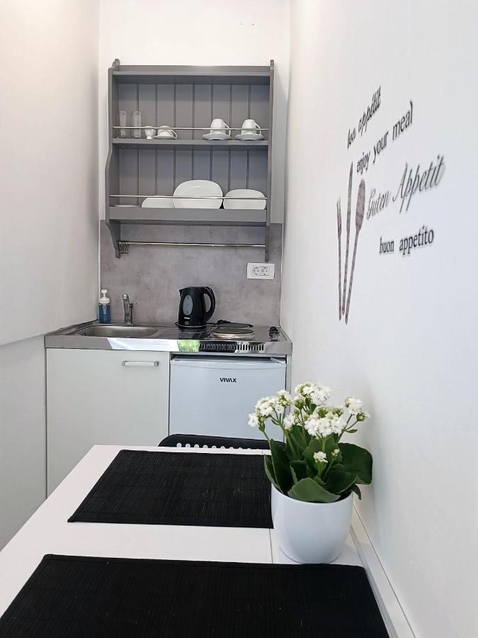 Studio Apartman Brletic Tounj Εξωτερικό φωτογραφία